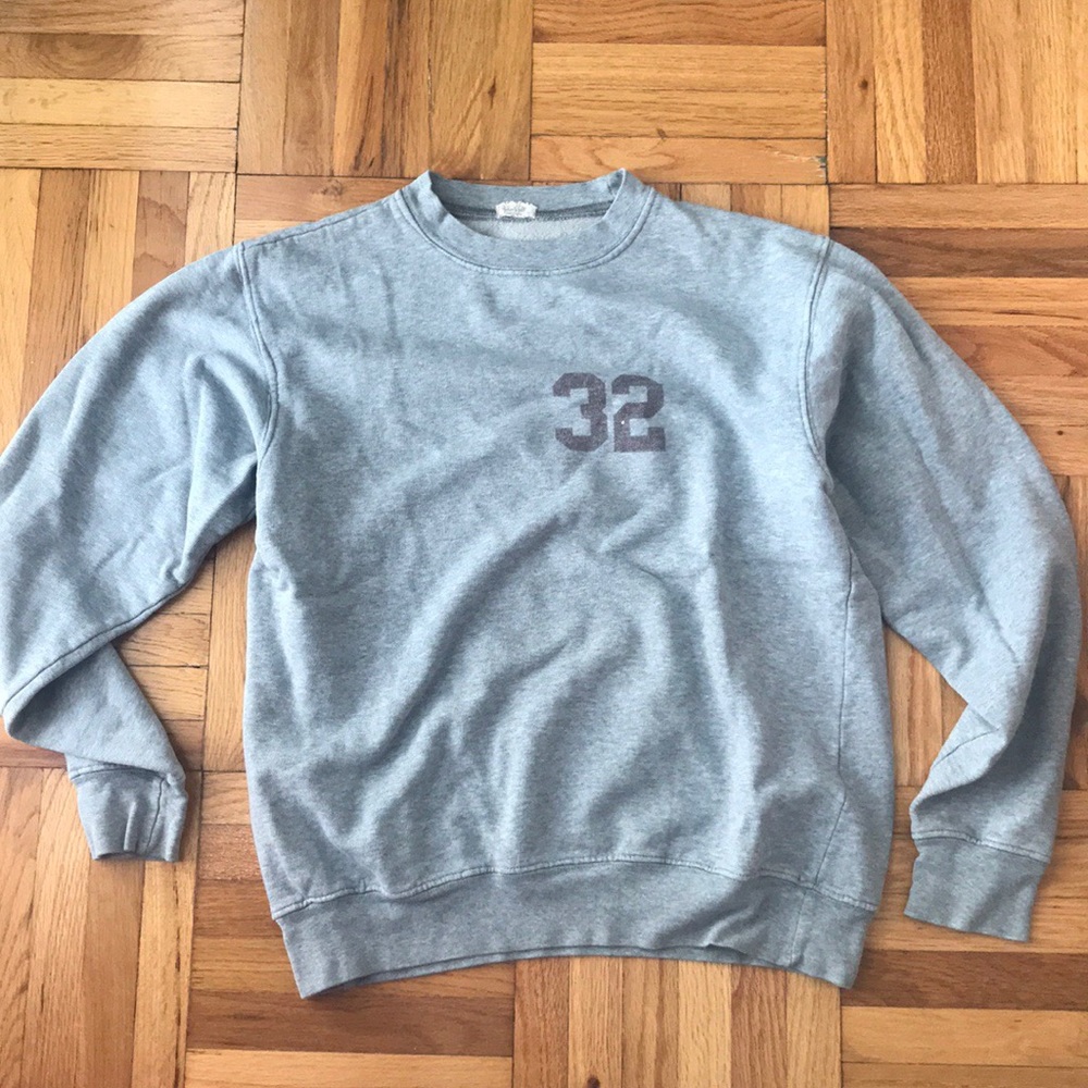 Grey Pullover